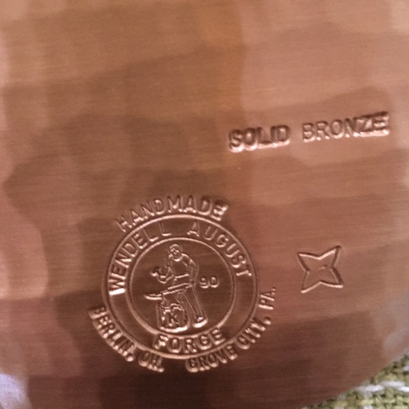 Wendell August Forge Solid Bronze Coaster w/ easel - Picture 2 of 7